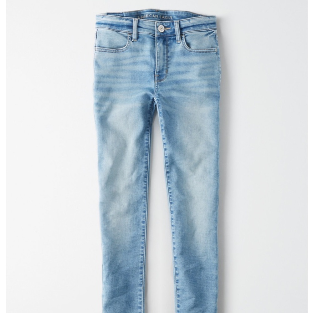 American Eagle Light Wash Super Stretch Jeggings